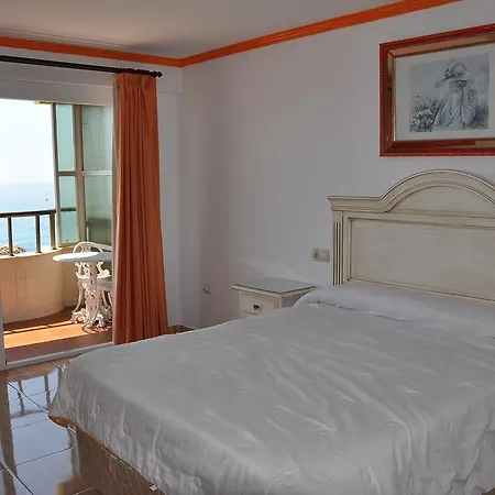 Apartment Eden Roc Ii